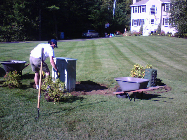 Pelham NH Commercial Lawn Care, Mowing, Edging, Trimming, Pruning